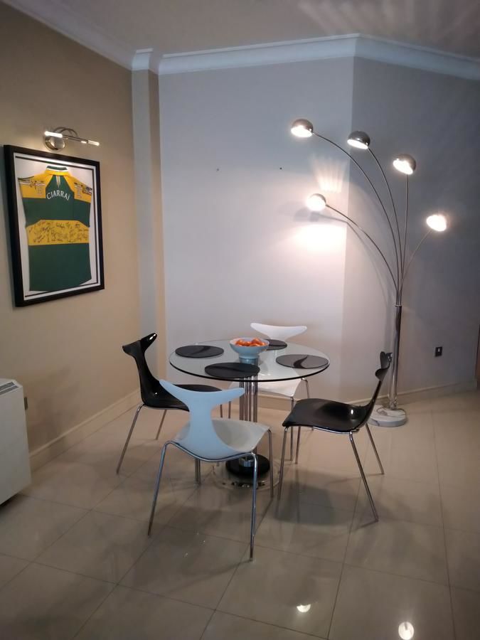 Проживание в семье Spacious Luxury Room, Close to Everything. Килларни-9