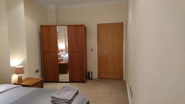Проживание в семье Spacious Luxury Room, Close to Everything. Килларни-5